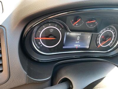 Gebraucht Opel Insignia 170 PS (125 kW) 2017 Grün Limousine