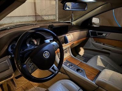 Gebraucht Jaguar XF Luxury 243 PS (178 kW) 2011 Schwarz Limousine