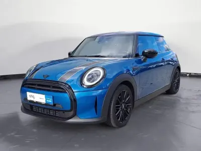Używany Mini Cooper 136 KM (100 kW) 2022 Niebieski Hatchback
