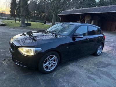 gebraucht BMW 116 i Sportaustattung schwarz