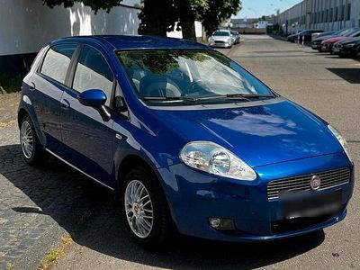 Blau Gebraucht 2009 Fiat Grande Punto Kleinwagen | 1.200 € (Fairer Preis)