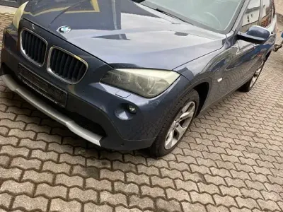 Gebraucht BMW X1 177 PS (130 kW) 2011 Blau SUV