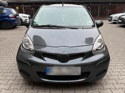 Second-hand Toyota Aygo 68 CP (50 kW) 2011 Hatchback