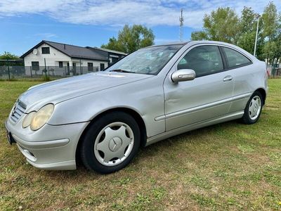 Mercedes C200