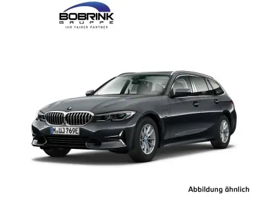Gebraucht BMW 320e Luxury Line 204 PS (150 kW) 2022 Grau Kombi