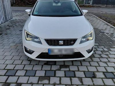 Weiß Gebraucht 2014 Seat Leon ST FR Kombi | 10.800 € (Fairer Preis)