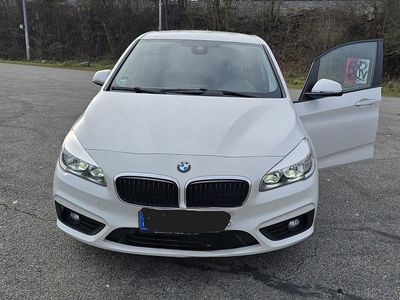 Gebraucht BMW 218 150 PS (110 kW) 2014 Weiß Kombi