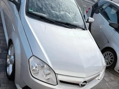 Gebraucht Opel Tigra 125 PS (91 kW) 2006 Silber Cabrio