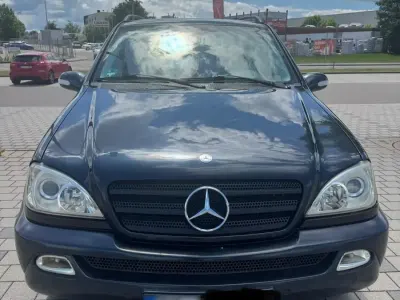 Gebraucht Mercedes ML270 162 PS (119 kW) 2005 Schwarz SUV