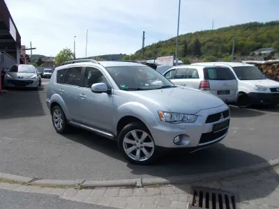 Begagnad Mitsubishi Outlander 177 HK (130 kW) 2012 Silver SUV