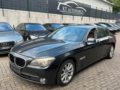 Gebraucht BMW 750 408 PS (300 kW) 2010 Grau Limousine