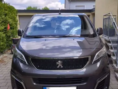 Gebraucht Peugeot Traveller Active 150 PS (110 kW) 2020 Grau Van / Kleinbus