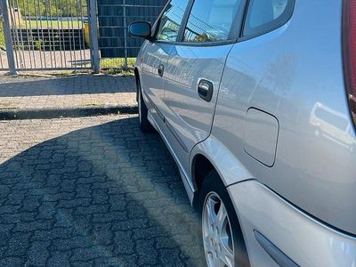 Usata Nissan Almera 115 CV (84 kW) 2005 Argento Station wagon