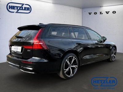 Gebraucht Volvo V60 Plus 197 PS (144 kW) 2025 Schwarz Kombi