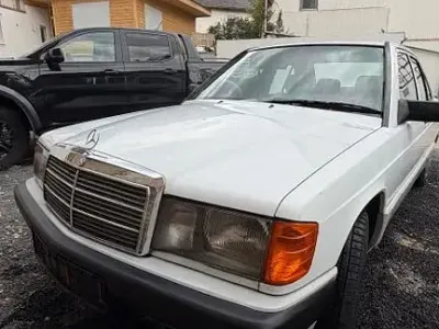 Gebraucht Mercedes 190 150 PS (110 kW) 1989 Weiß Limousine
