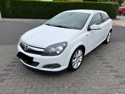 Opel Astra GTC