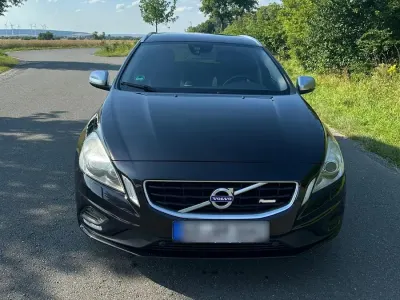 Gebraucht Volvo V60 240 PS (176 kW) 2011 Schwarz Kombi
