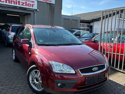 gebraucht Ford Focus Turnier 1.6 Ti-VCT Ghia