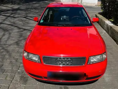 Gebraucht Audi A4 101 PS (74 kW) 1997 Rot Limousine