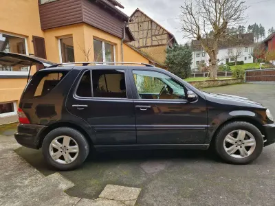 Gebraucht Mercedes ML400 Edition 250 PS (183 kW) 2005 Schwarz SUV
