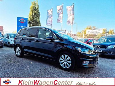 Gebraucht VW Touran Comfortline 150 PS (110 kW) 2016 Schwarz Van / Kleinbus