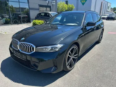 Gebraucht BMW 330 M Sport 286 PS (210 kW) 2022 Saphirschwarz Kombi