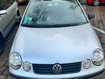 Gebraucht VW Polo 64 PS (47 kW) 2003 Grau Kleinwagen