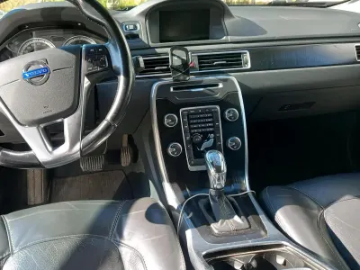 Gebraucht Volvo V70 136 PS (100 kW) 2013 Silber Kombi