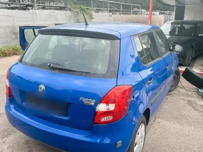 Gebraucht Skoda Fabia 60 PS (44 kW) 2010 Blau Kleinwagen