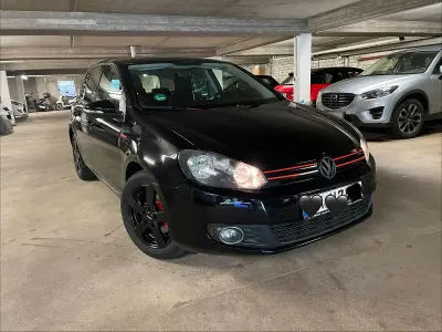 Gebraucht VW Golf VI Sport 80 PS (58 kW) 2011 Schwarz Kleinwagen