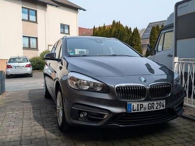 Gebraucht BMW 220 Active Tourer Luxury Line 192 PS (141 kW) 2015 Grau Van / Kleinbus