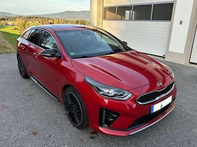 Second-hand Kia ProCeed GT GT-Line 136 CP (100 kW) 2018 Roșu Hatchback