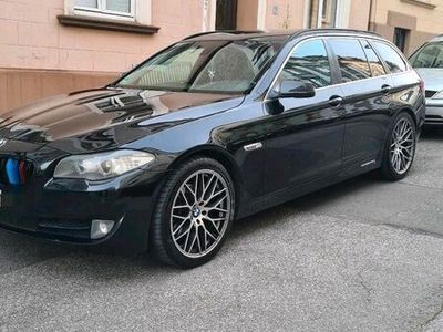 gebraucht BMW 520 D F11 Mit 20Zoll Alufelgen und Ambientleuchte