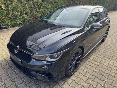Usata VW Golf VIII R 320 CV (235 kW) 2023 Nero Utilitaria