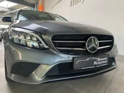 Gebraucht Mercedes C180 Night 156 PS (114 kW) 2019 Grau Kombi