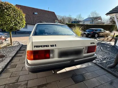Gebraucht Opel Rekord 101 PS (74 kW) 1986 Weiß Limousine