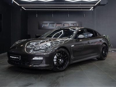 Porsche Panamera S
