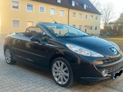 Gebraucht Peugeot 207 CC 120 PS (88 kW) 2007 Schwarz Cabrio