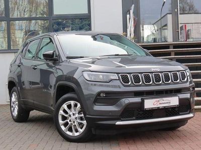 Używany Jeep Compass 131 KM (96 kW) 2024 Szary SUV