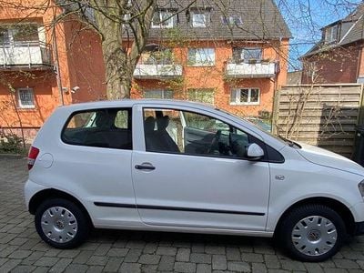 Usata VW Fox 54 CV (39 kW) 2008 Bianco Utilitaria
