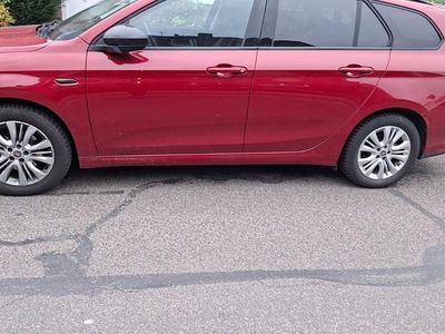 Gebraucht Fiat Tipo S 120 PS (88 kW) 2018 Rot Kombi