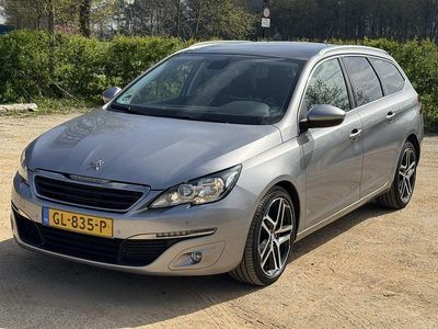 Gebraucht Peugeot 308 SW Premium 120 PS (88 kW) 2015 Grau Kombi