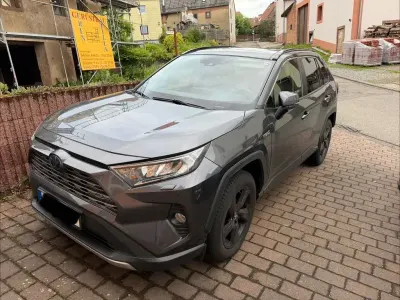 Gebraucht Toyota RAV4 Hybrid Club 218 PS (160 kW) 2019 Grau SUV