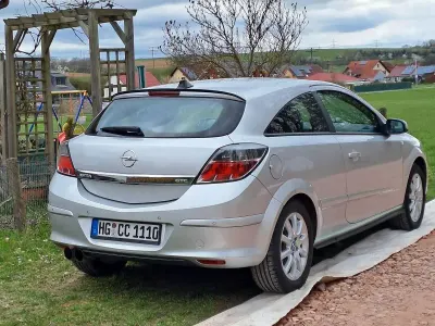 Gebraucht Opel Astra GTC Sport 126 PS (92 kW) 2005 Silber Coupé