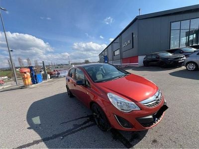 Gebraucht Opel Corsa Color Edition 86 PS (63 kW) 2012 Orange Kleinwagen