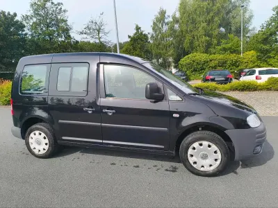 Gebraucht VW Caddy 80 PS (58 kW) 2010 Schwarz Van / Kleinbus
