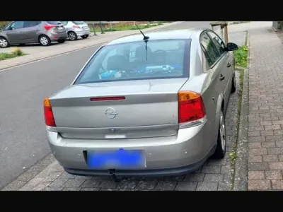 Gebraucht Opel Vectra 140 PS (102 kW) 2003 Gold Limousine