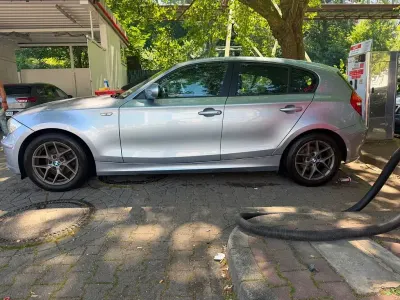 Gebraucht BMW 116 122 PS (89 kW) 2010 Blau Kleinwagen