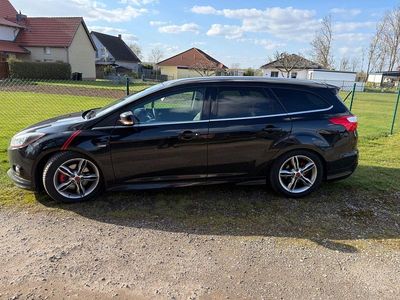 Gebraucht Ford Focus S 150 PS (110 kW) 2013 Schwarz Kombi