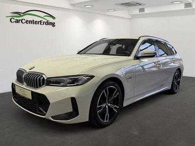Weiß Gebraucht 2022 BMW 330 M Sport Limousine | 34.990 €